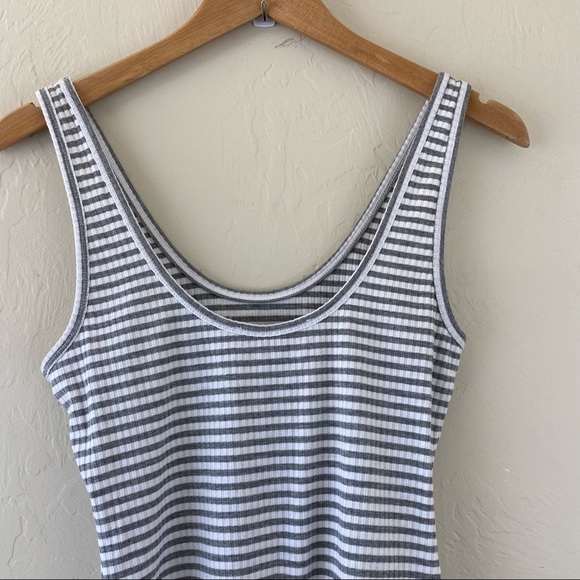 Wilfred Free Size Small Grey White Striped Scoop Neck Thong Body Suit Top - Picture 7 of 8